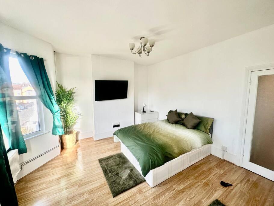 Cosy Two Bedroom Apartment,Se13 London Luaran gambar